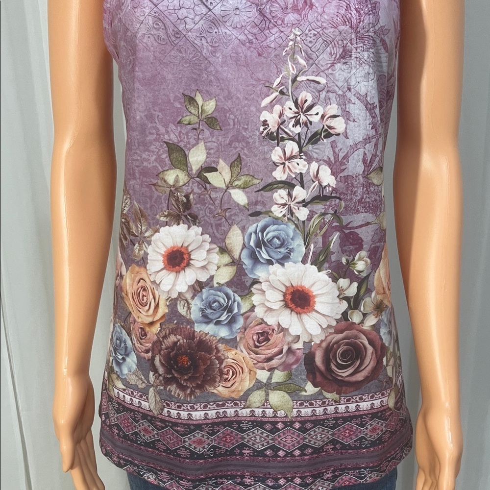 Floral Lavender Camisole Top - Picture 2 of 4